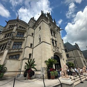 Meet your Posher, Veronica